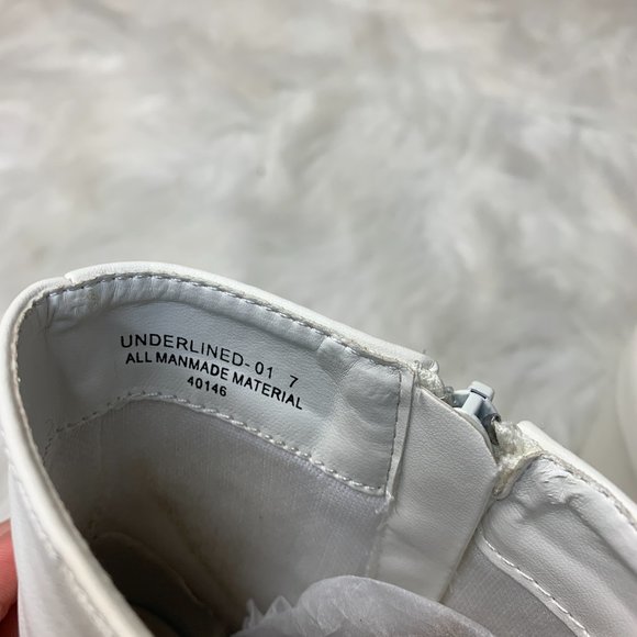 1 LEFT !! WALK MY WAY CHUNKY WHITE BOOTIES - Picture 7 of 10